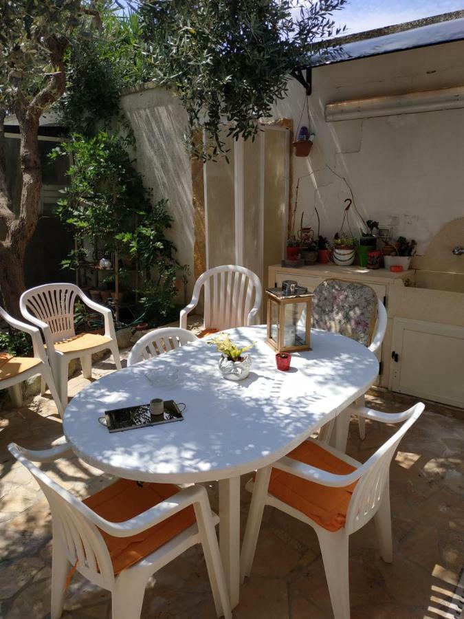 B&B Tra i mari del Salento Lecce Esterno foto